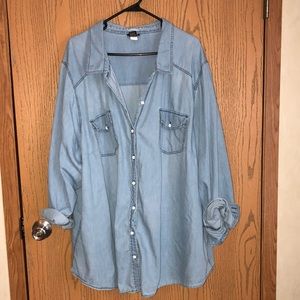 Torrid Size 6 Chambray Shirt
